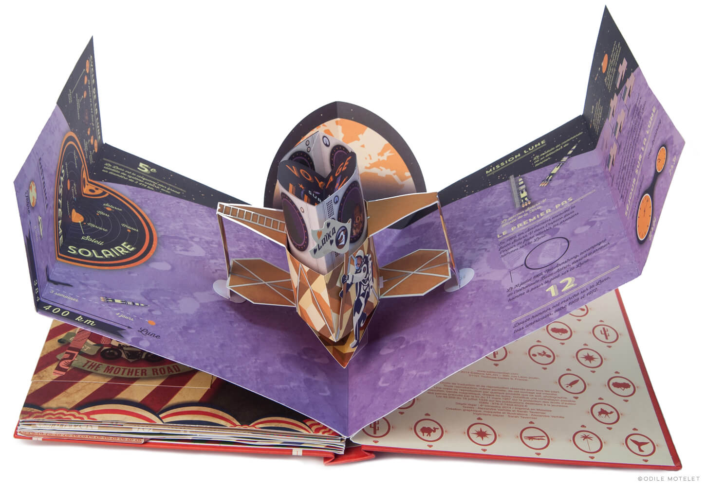Voyages et Routes de Légende animated pop-up book Mission to the moon